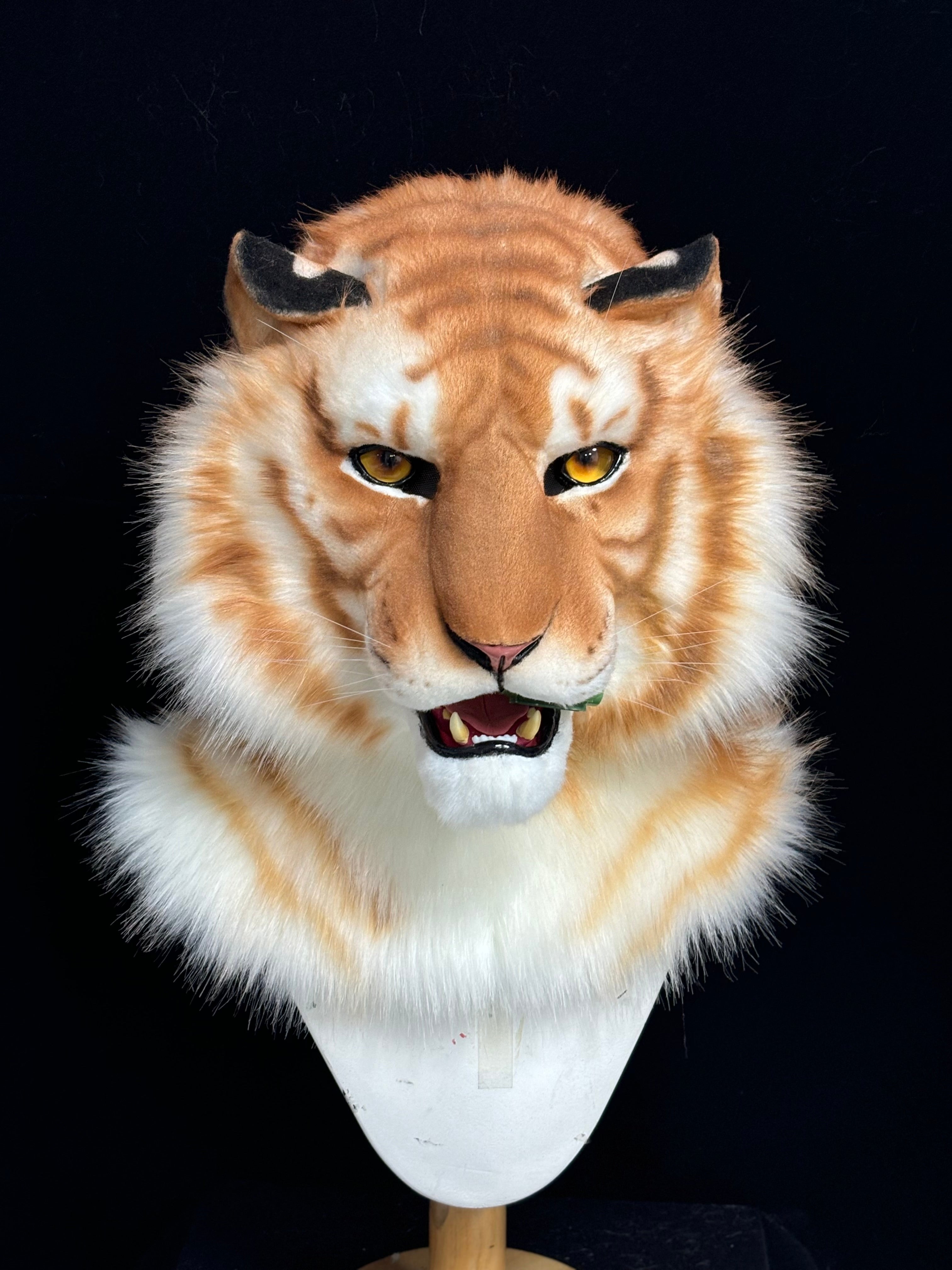 [Commission] Gold Tiger Realistic Fursuit Head