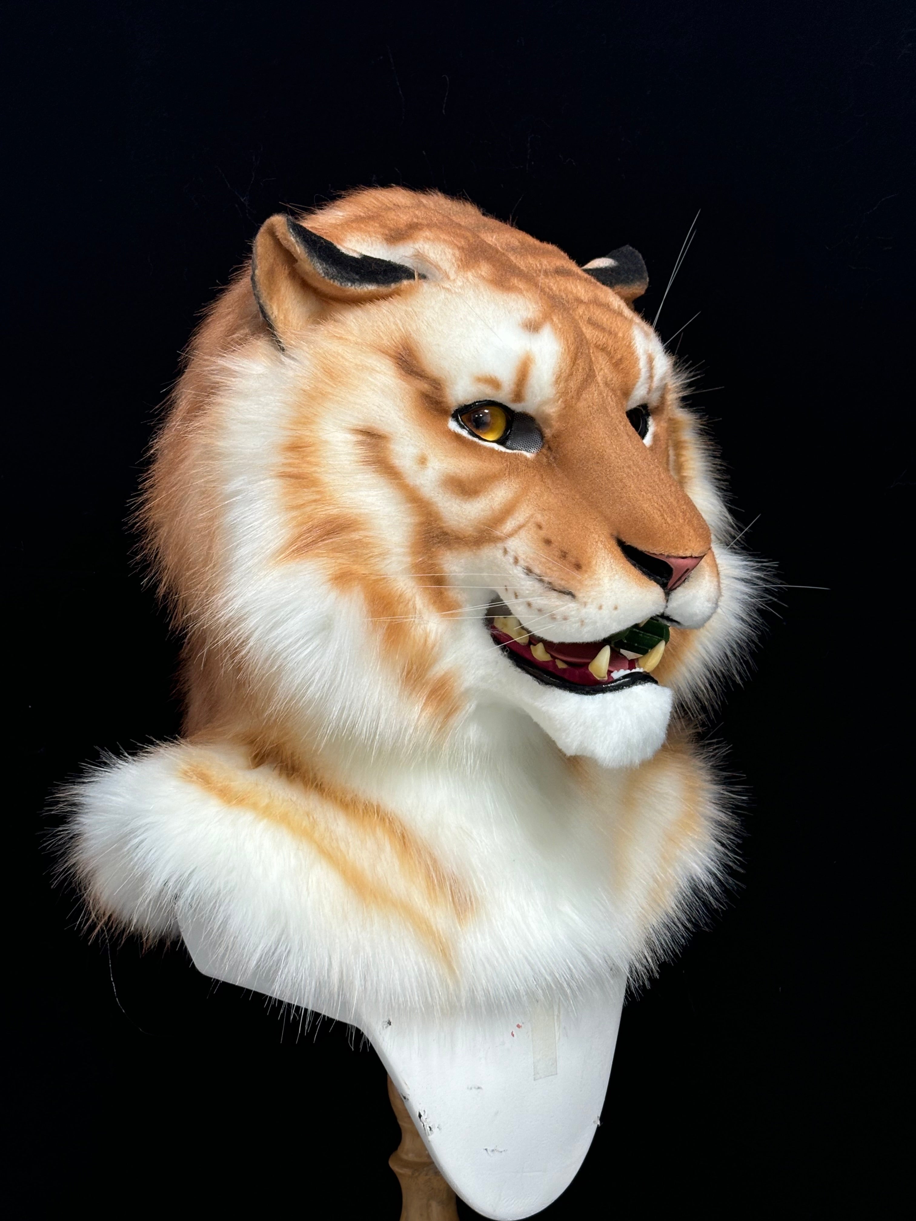 [Commission] Gold Tiger Realistic Fursuit Head