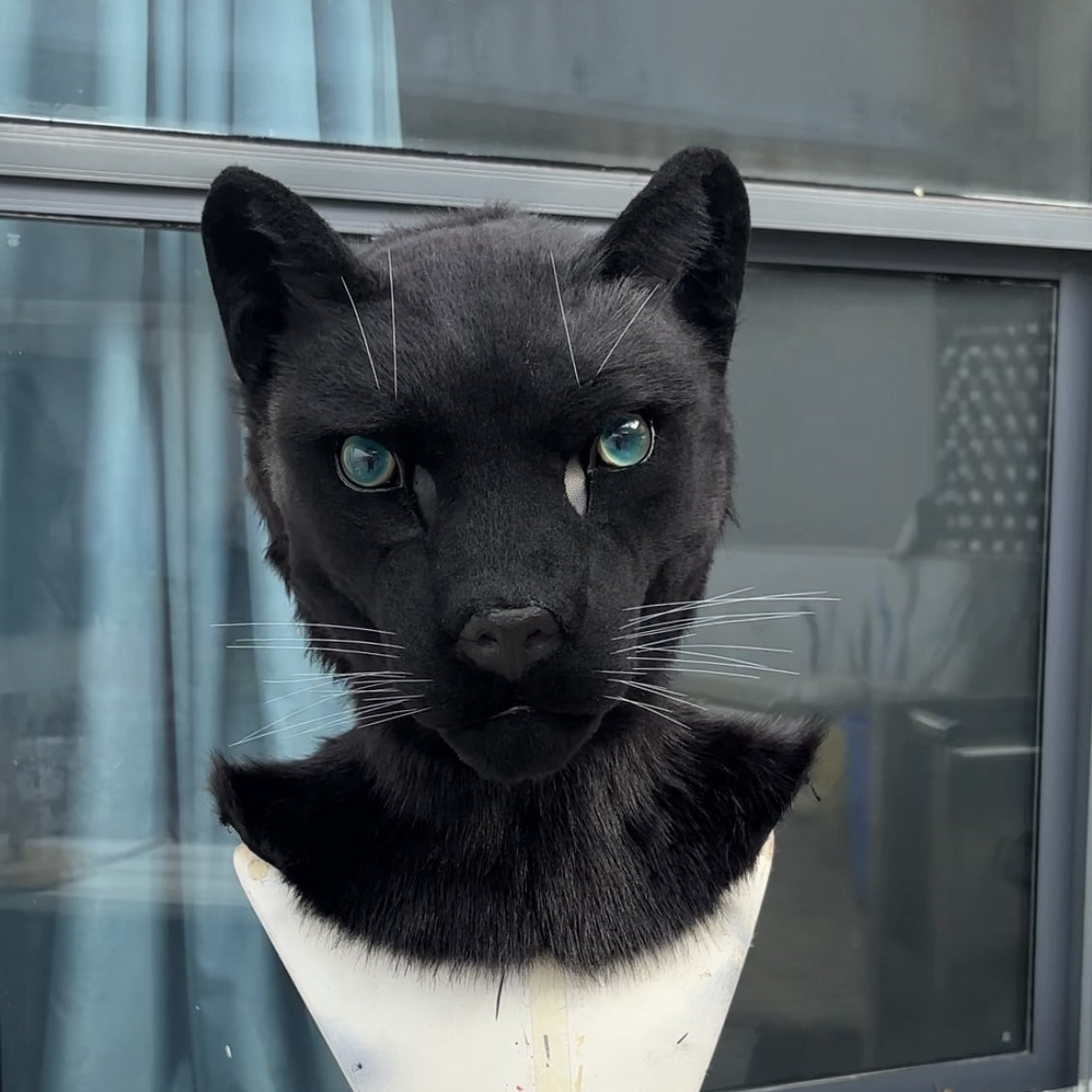 [Premade] Black Panther Realistic Fursuit Head Movable Jaw